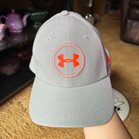 Under Armour Mens Blitzing Golf Hat Stretch Fit Cap M/L Orange Logo. - Picture 17 of 17